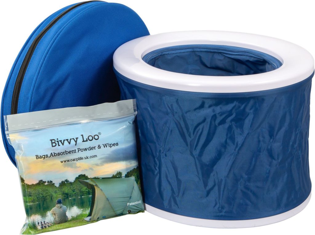 Stabile und praktische tragbare Toilette Die Bivvy Loo Beuteltoilette zählt zu den Trockentoiletten, da bei Benutzung kein Wasser benötigt wird. Bivvy Loo tragbare Campingtoilette mit Tragetasche Blue