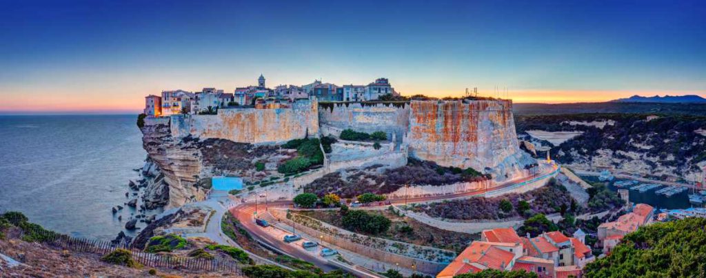 Zauberhafte Felsenstadt am Meer Blick auf Bonifacio - Corse du Sud