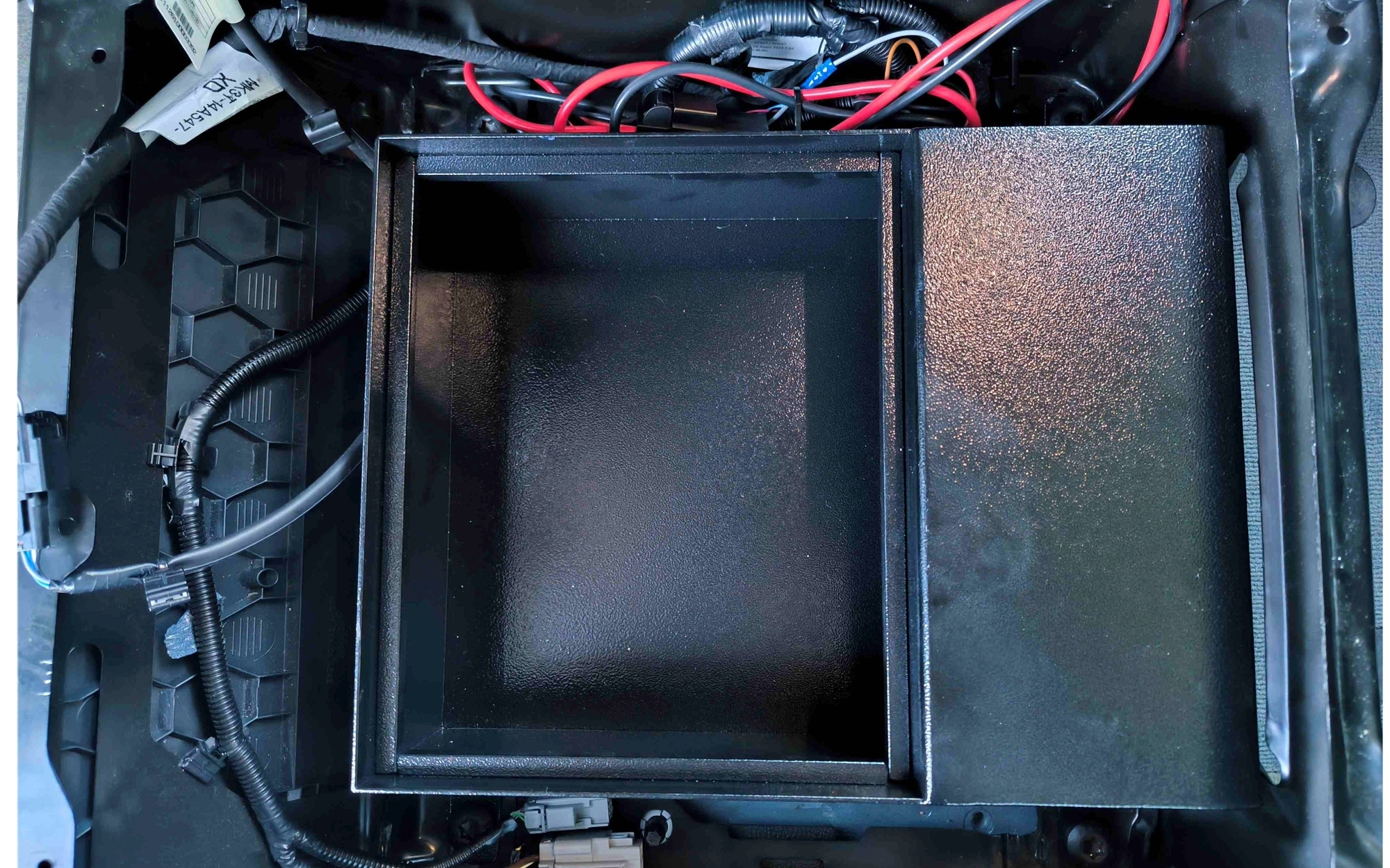 Mobil Safe Sitzsockelsafe für Ford Transit ab Modelljahr 2019