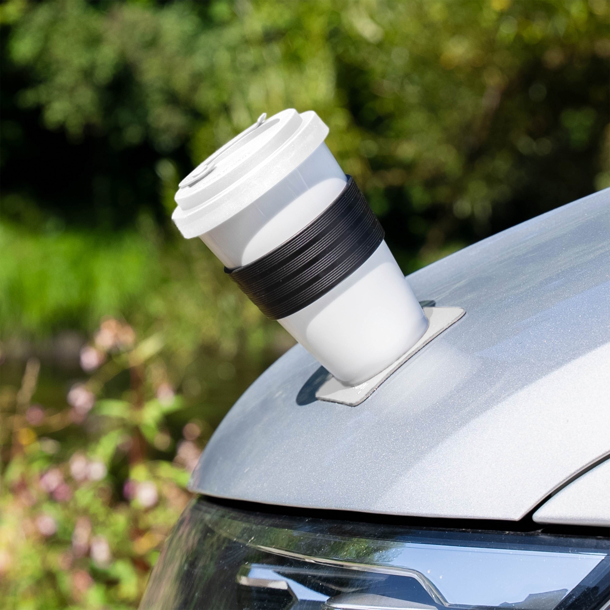 Silwy To-Go-Cup Porzellan Becher mit Deckel inkl. Metall-Nano-Gel Pad Untersetzer (350 ml)