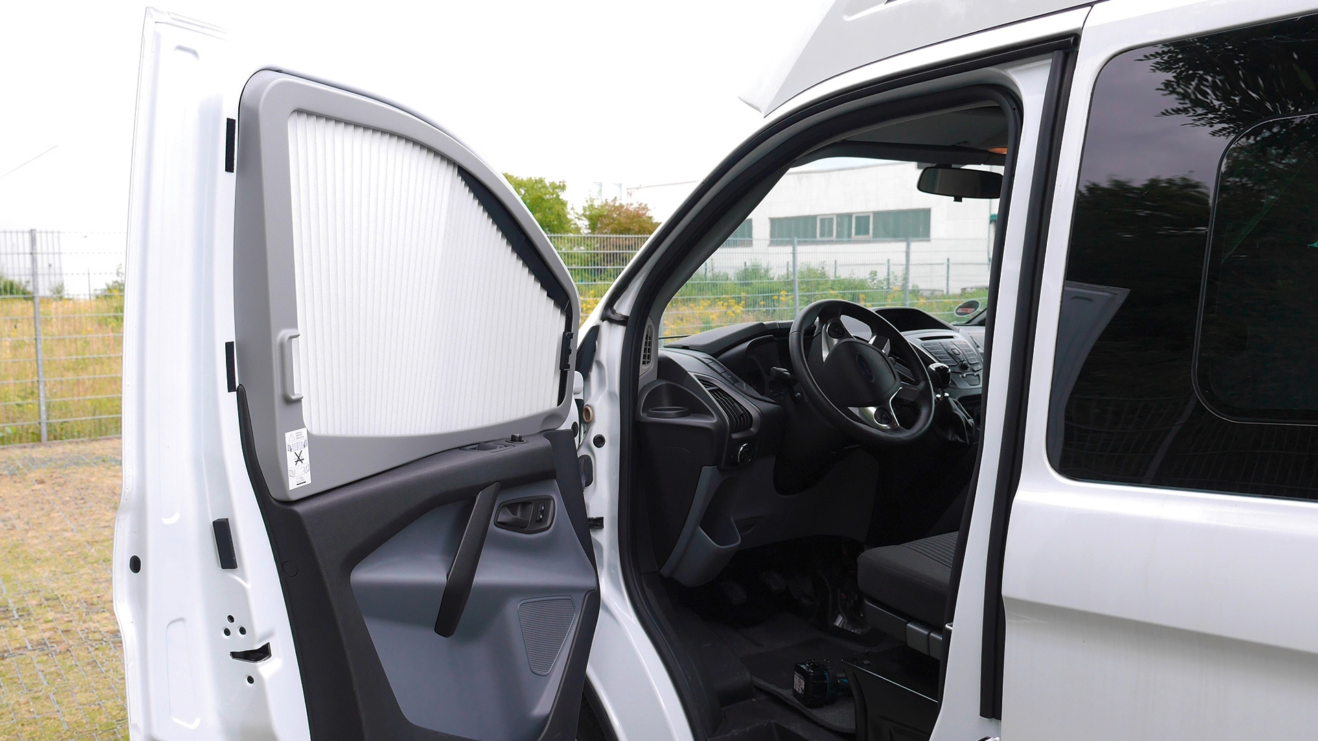 Remis Fahrerhausverdunkelung REMIfront für Fiat Ducato ab Baujahr 2021